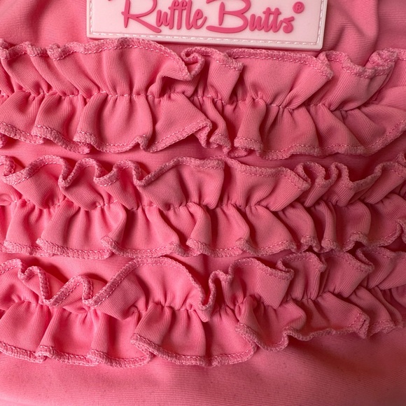 Ruffle Butts two-piece swimsuit. Size 7 children. - Picture 7 of 7